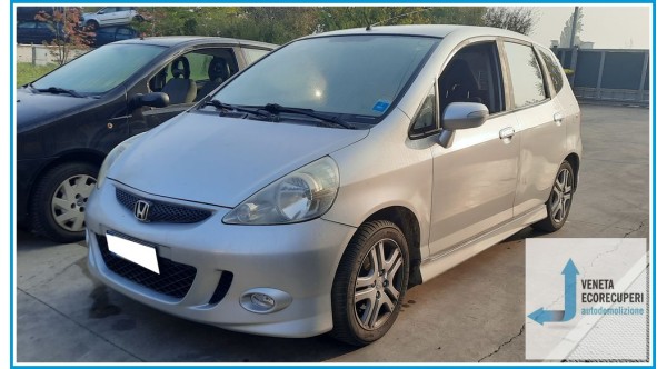 HONDA JAZZ 1a Serie  del 2005 parti usate e ricambi