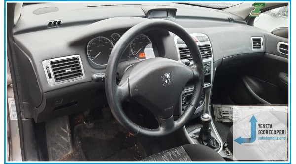 PEUGEOT 307  del 2003 parti usate e ricambi - Tipo Motore RHS