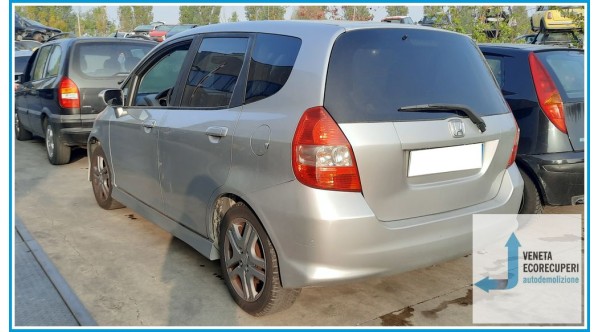 HONDA JAZZ 1a Serie  del 2005 parti usate e ricambi