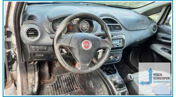 FIAT PUNTO EVO 3J del 2010 parti usate e ricambi - Tipo Motore 199A2000