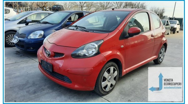 TOYOTA AYGO 1a Serie  del 2006 parti usate e ricambi - Tipo Motore 1KRFE
