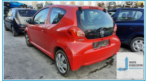 TOYOTA AYGO 1a Serie  del 2006 parti usate e ricambi - Tipo Motore 1KRFE