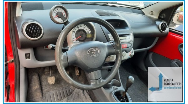 TOYOTA AYGO 1a Serie  del 2006 parti usate e ricambi - Tipo Motore 1KRFE