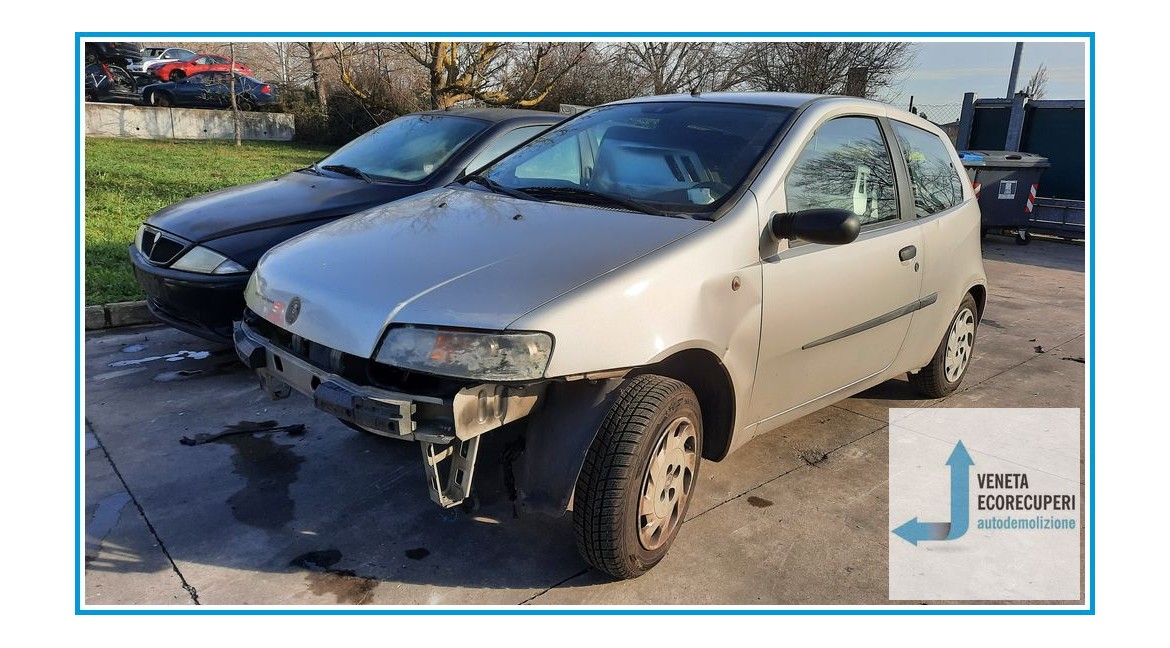 FIAT PUNTO 1N/1P del 2001 parti usate e ricambi - Tipo Motore 188A4000
