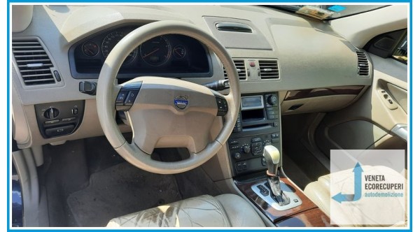 VOLVO XC90  del 2003 parti usate e ricambi