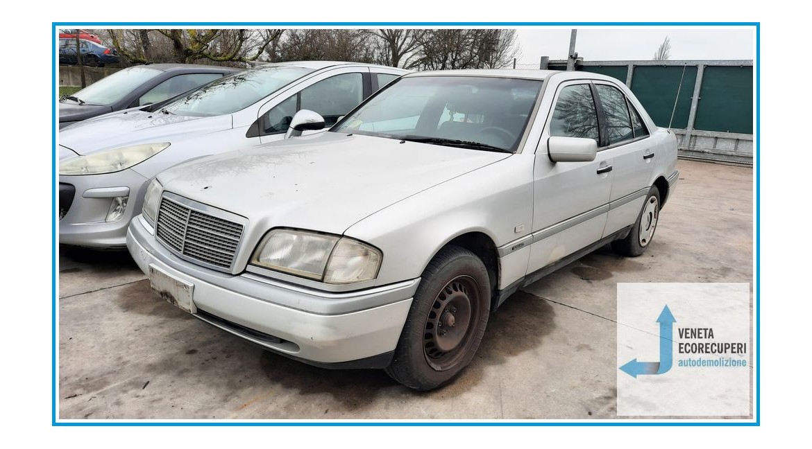 MERCEDES-BENZ Classe C W/S202 del 1997 parti usate e ricambi - Tipo Motore 111