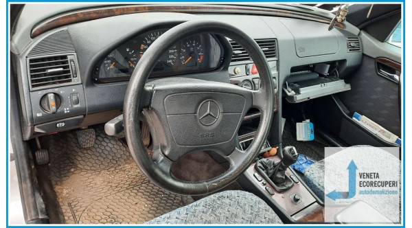 MERCEDES-BENZ Classe C W/S202 del 1997 parti usate e ricambi - Tipo Motore 111