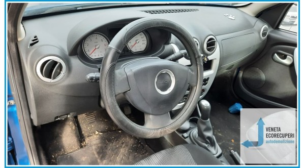 DACIA SANDERO  del 2009 parti usate e ricambi - Tipo Motore K7JA7