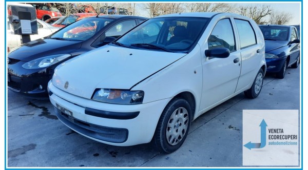 FIAT PUNTO 1N/1P del 2000 parti usate e ricambi - Tipo Motore 188A4000