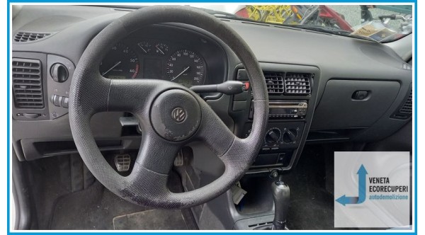 VOLKSWAGEN POLO 3a Serie  del 1998 parti usate e ricambi