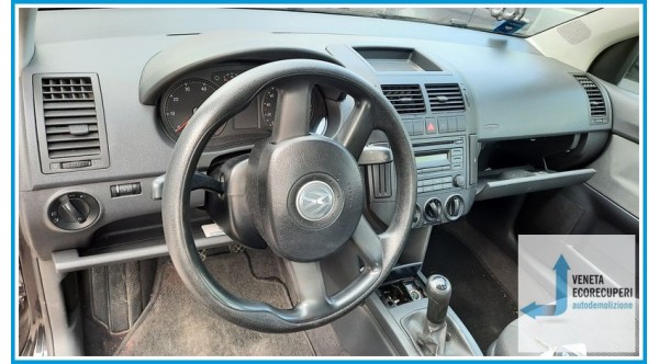 VOLKSWAGEN POLO 9N del 2005 parti usate e ricambi