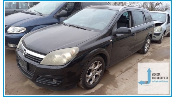 OPEL ASTRA A04 del 2005 parti usate e ricambi