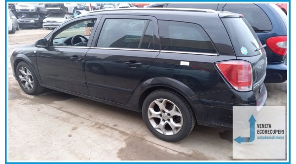 OPEL ASTRA A04 del 2005 parti usate e ricambi