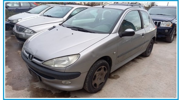 PEUGEOT 206  del 2001 parti usate e ricambi