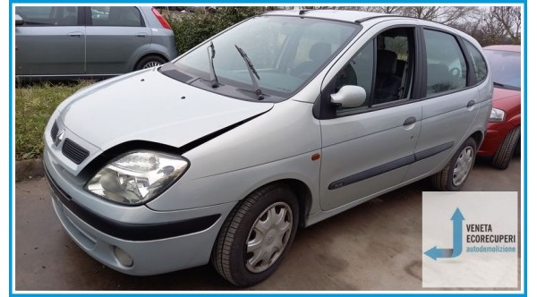 RENAULT MEGANE 1a Serie  del 2000 parti usate e ricambi