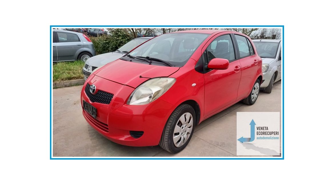 TOYOTA YARIS  del 2007 parti usate e ricambi