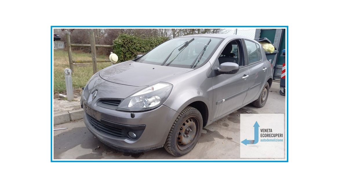 RENAULT CLIO 3a Serie  del 2010 parti usate e ricambi