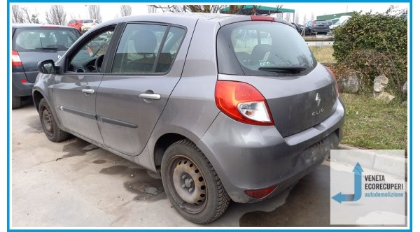 RENAULT CLIO 3a Serie  del 2010 parti usate e ricambi