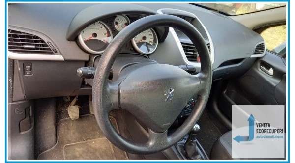PEUGEOT 207  del 2010 parti usate e ricambi