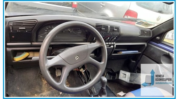 LANCIA Y 10 Autobianch del 1995 parti usate e ricambi