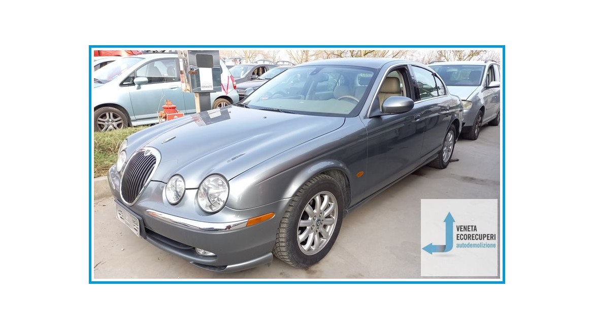 JAGUAR S-TYPE X200 del 2002 parti usate e ricambi
