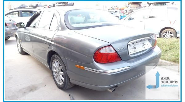 JAGUAR S-TYPE X200 del 2002 parti usate e ricambi