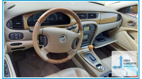 JAGUAR S-TYPE X200 del 2002 parti usate e ricambi