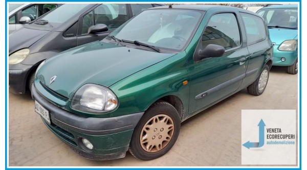 RENAULT CLIO 2a Serie  del 1998 parti usate e ricambi
