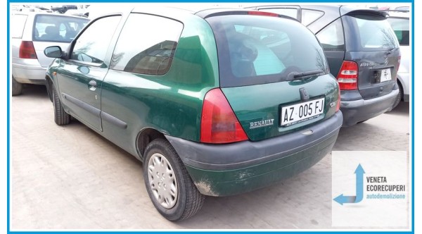 RENAULT CLIO 2a Serie  del 1998 parti usate e ricambi