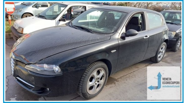 ALFA ROMEO 147 W8 del 2008 parti usate e ricambi