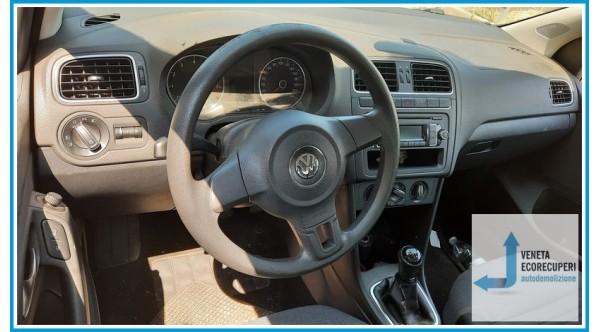 VOLKSWAGEN POLO 6R del 2012 parti usate e ricambi