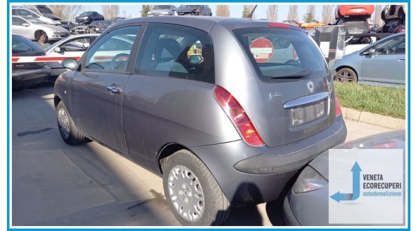 LANCIA YPSILON TE del 2006 parti usate e ricambi