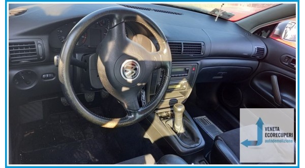 VOLKSWAGEN PASSAT 3B del 1999 parti usate e ricambi