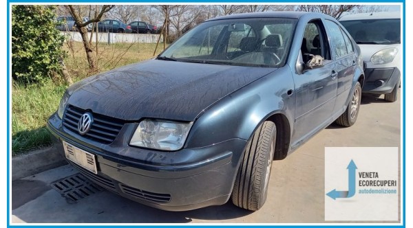 VOLKSWAGEN BORA 1J del 2005 parti usate e ricambi