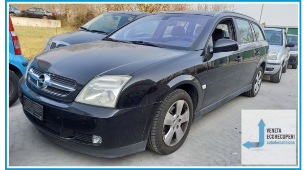 OPEL VECTRA Z02 del 2004 parti usate e ricambi