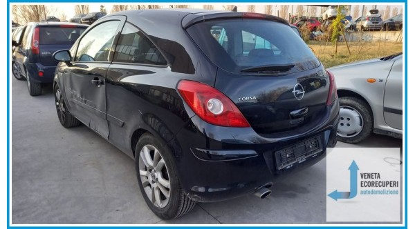 OPEL CORSA S07 del 2007 parti usate e ricambi