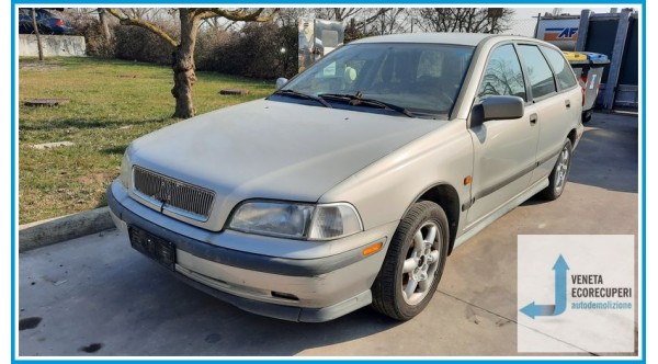 VOLVO Serie 40  del 1997 parti usate e ricambi