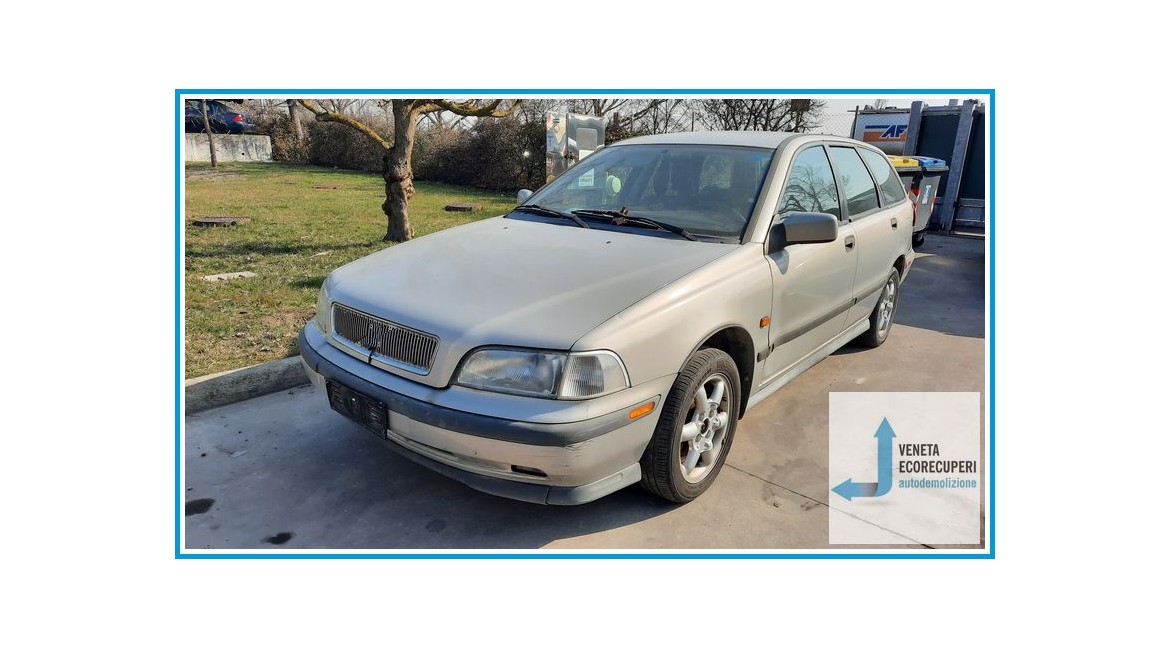 VOLVO Serie 40  del 1997 parti usate e ricambi