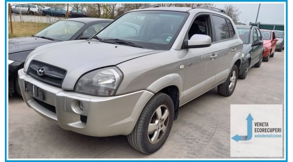 HYUNDAI TUCSON  del 2009 parti usate e ricambi