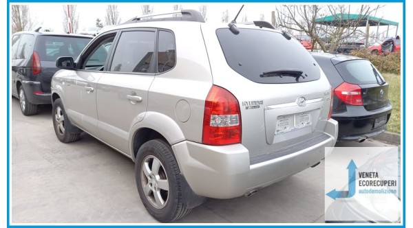 HYUNDAI TUCSON  del 2009 parti usate e ricambi
