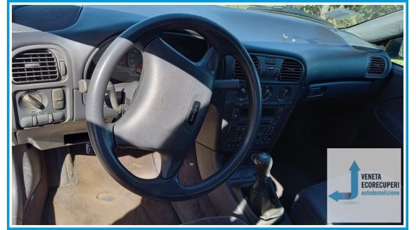 VOLVO Serie 40  del 1998 parti usate e ricambi