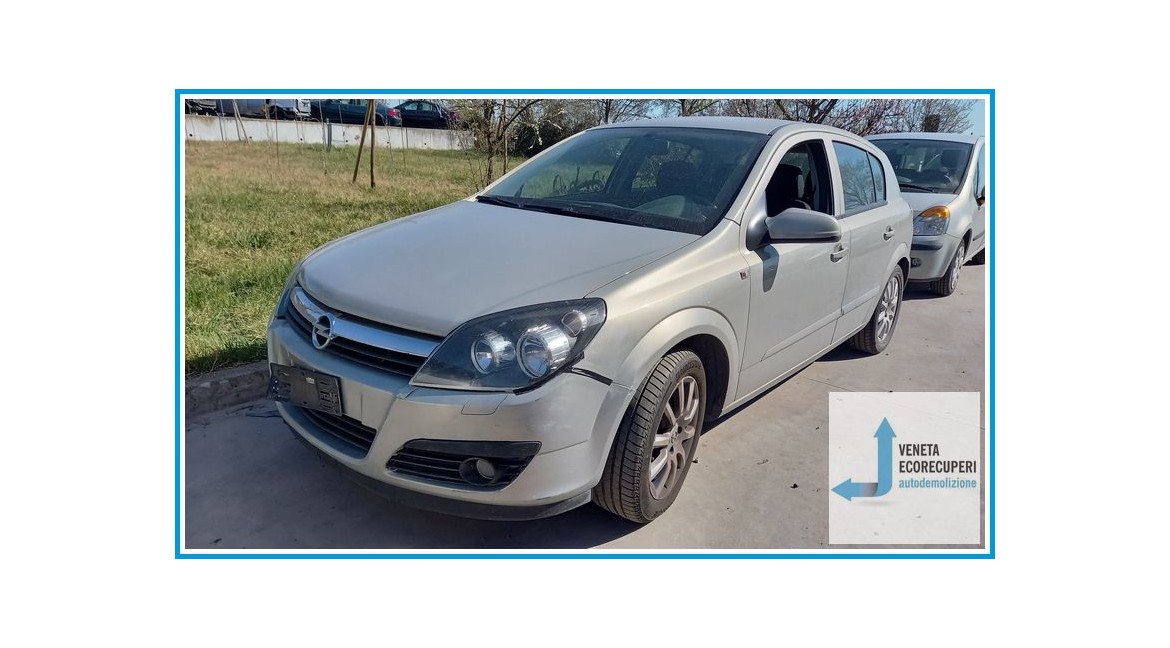 OPEL ASTRA A04 del 2006 parti usate e ricambi