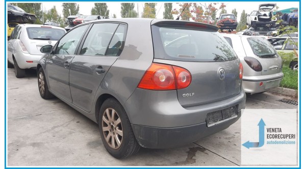 VOLKSWAGEN GOLF 1K del 2006 parti usate e ricambi