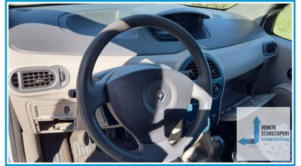 RENAULT MODUS 1a Serie  del 2005 parti usate e ricambi