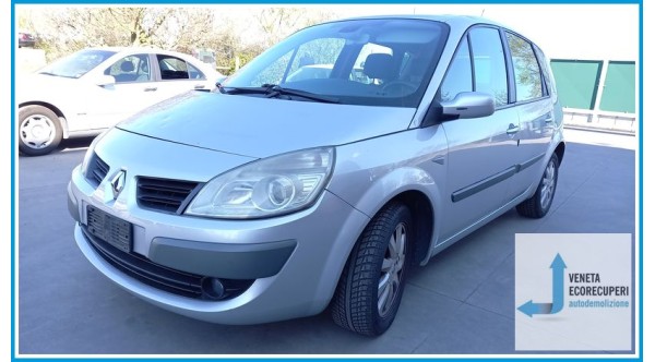 RENAULT SCENIC 2a Serie  del 2006 parti usate e ricambi