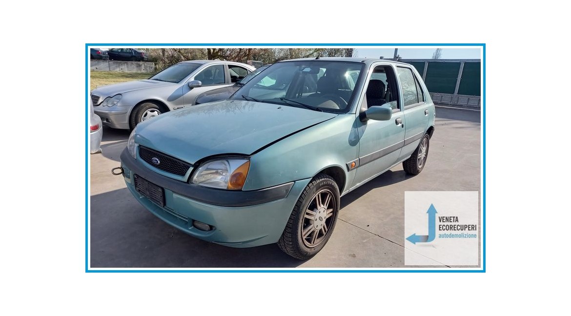 FORD FIESTA DX del 2001 parti usate e ricambi