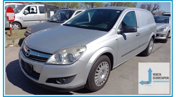 OPEL ASTRA A04 del 2008 parti usate e ricambi
