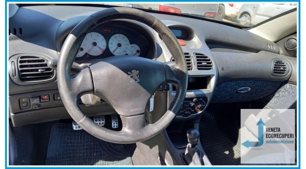 PEUGEOT 206  del 2004 parti usate e ricambi