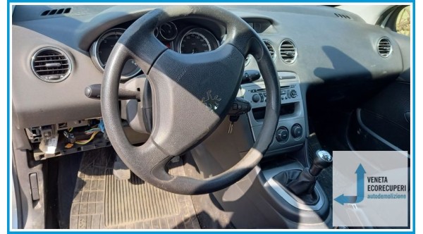PEUGEOT 308  del 2008 parti usate e ricambi