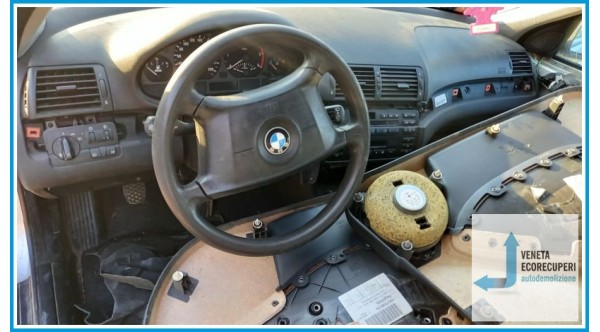 BMW Serie 3 E46 del 2001 parti usate e ricambi